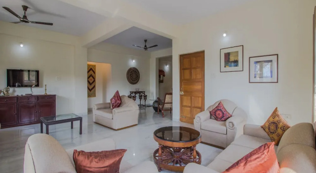 OYO 11351 Home 4BHK Miramar Beach, Varaa Hotelli Verem Pohjois-Goa