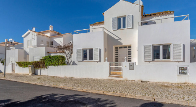 Villa Villa Blue Ocean by Interhome, Reserva ahora Villa Patroves Barlavento