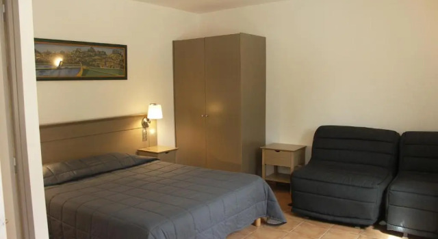 Четырёхместный номер Standard Hôtel La Bonne Auberge