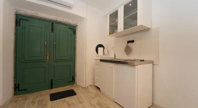 Студия Confluence Apartments