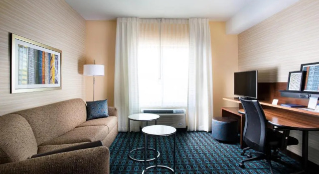 Люкс Fairfield Inn & Suites Rochester Mayo Clinic Area/St. Marys