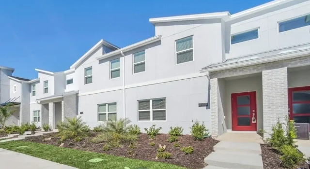 Luxury 4 Bedroom Storey Lake Townhome 2444Reading 4 Townhouse, Rezerwuj Hotel Kissimmee Kissimmee