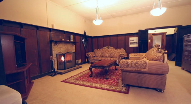 Cottages at Monreale, Rezerwuj Hotel Hotele w Dandenong Ranges z parkingiem, Parking