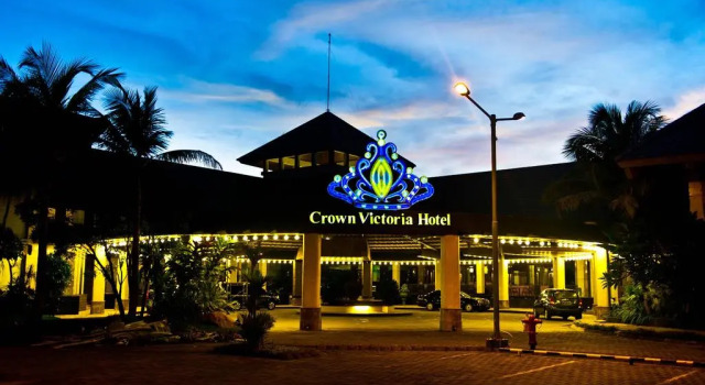 Crown Victoria Hotel Tulungagung, Book Hotel Hoteller i Tulungagung med pool, Swimmingpool