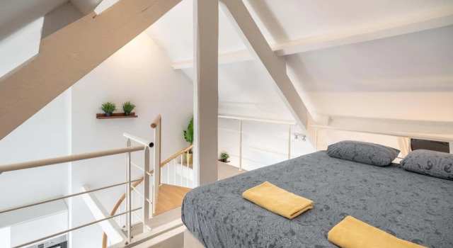 Cosy 1-bedroom Apartment, Antwerp, Забронировать Апартаменты/квартира Антверпен провинция Антверпен, рядом с Metro Groenplaats