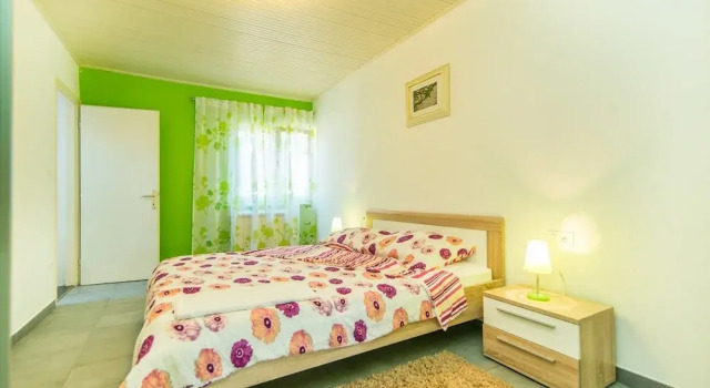 Holiday House Flego