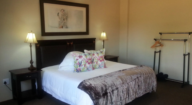 Mooiplaas Guesthouse