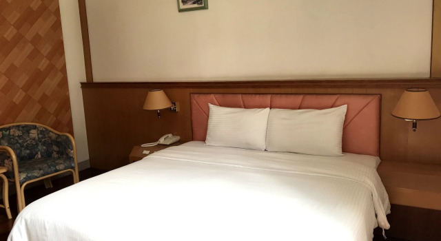 Long Shan Hotel