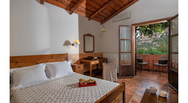 Enagron Cretan Ecotourism Village, Reserva ahora Hotel Anogia 