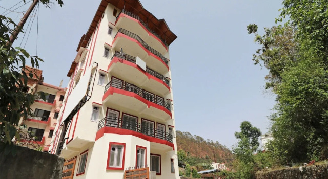 Abaan Heights by OYO Rooms, Rezervovat Hotel Nainital Uttarakhand