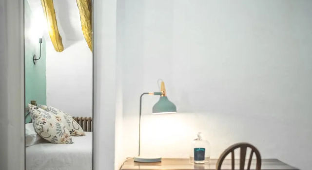 Manuel de La Capilla, Book Hotel Cambil 