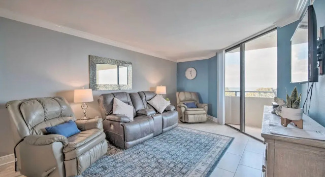 Апартаменты Remarkable Hudson Condo w/ Coastal Views!