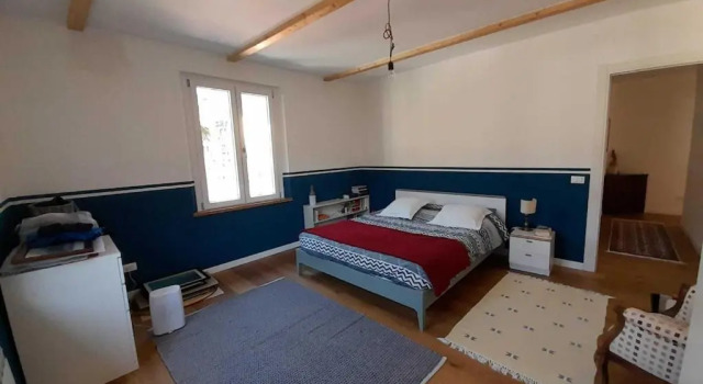Апартаменты Quiet Villa, wonderful garden 10-minute walk from the sea!
