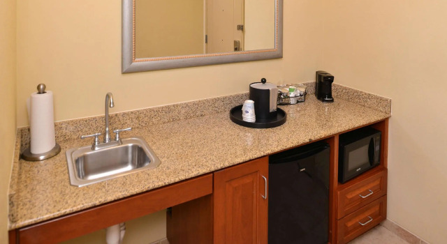 Двухместная студия Hampton Inn Evanston