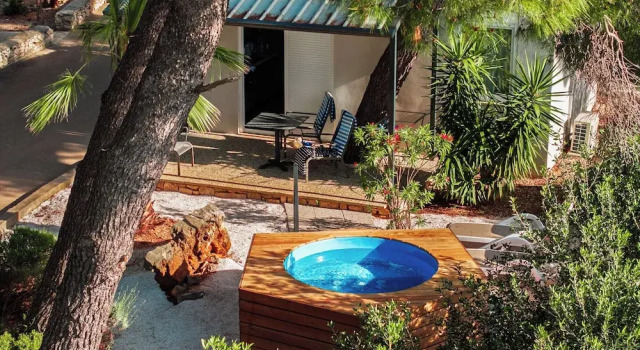 Студия Waterman Beach Village