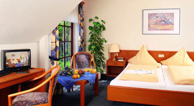 Hotel Up'n Diek, Reservar Hotel Varel Friesland