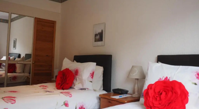 Skye Haven, Забронировать Отель Отели Острова Ская 3 звезды, 3*