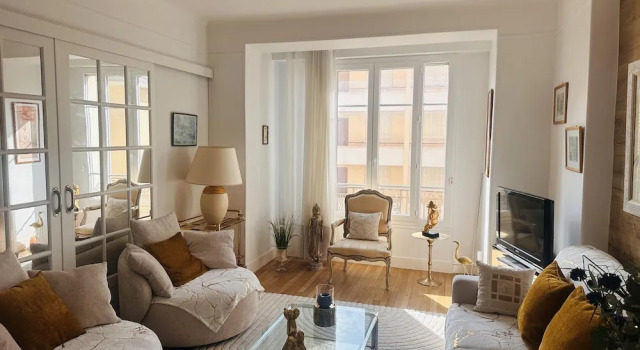 Апартаменты One Bedroom Apartment in Cannes Center a few Steps From the Croisette and the Martinez Hotel - 2032
