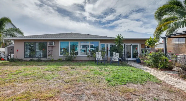 Private Hot Tub & Dock: Canal-front Ruskin Home, Buchen Sie Hotel Ruskin Florida
