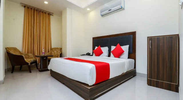 Номер Deluxe OYO 23466 Hotel Planet