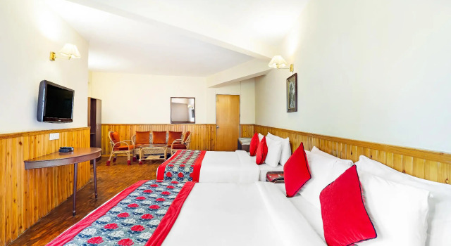 Standard famille chambre avec balcon Summit Newa Regency