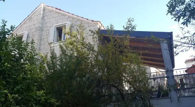 Apartment Koralj, Prenota Appartamento Splitska 