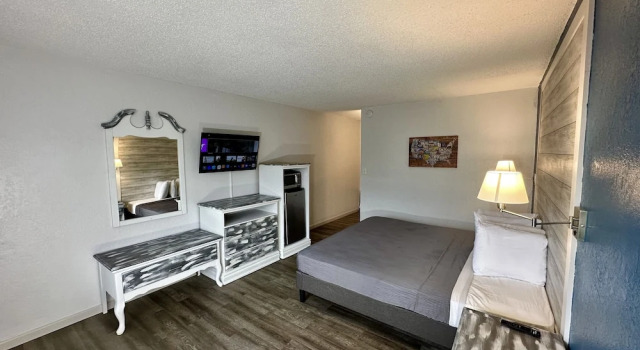 Ozark Inn and Suites, Забронировать Отель Осейдж-Бич Lake of the Ozarks