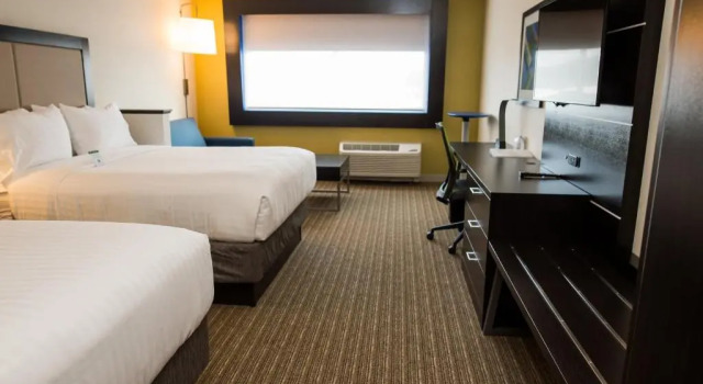 Люкс с 2 комнатами Holiday Inn Express & Suites Marietta by IHG