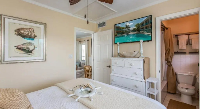 Five Palms Suite 206 - Daily - Weekly - Monthly, Забронировать Отель Отели Клируотер-Бич с парковкой, Парковка