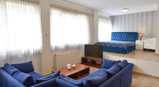 A Modern Bright Studio In The Center Of Kastoria, Reserva ahora Hotel Kastoria 