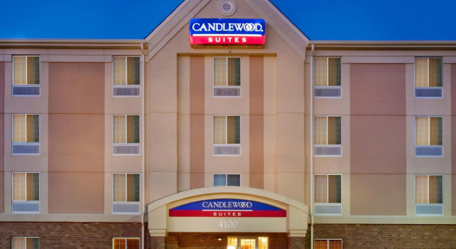 Четырёхместный люкс c 1 комнатой Candlewood Suites Lincoln by IHG
