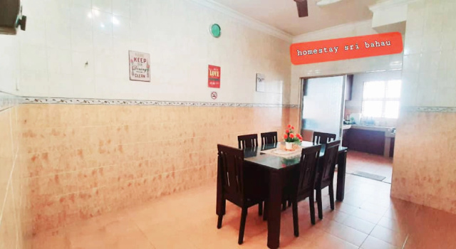 Трёхместный семейный номер Standard Hotel Sri Bahau