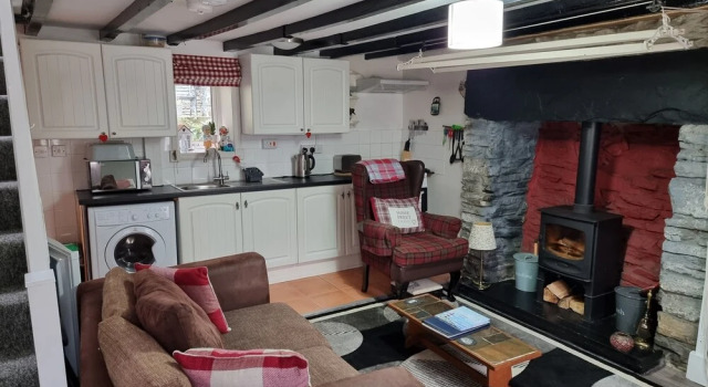 Коттедж 2 Bed House - Sleeps 3 - Pets - Garden - Parking