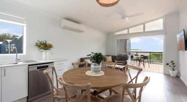 Вилла Premium с 2 комнатами рядом с пляжем BIG4 Tasman Holiday Parks - Racecourse Beach