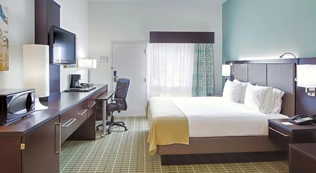 Run of House Holiday Inn Express Monticello by IHG