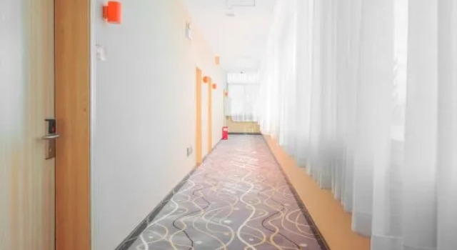 7 Days Premium Hotel (Lincang Bus Station City No.1 Middle School Branch), Buchen Sie Hotel Lincang Yunnan