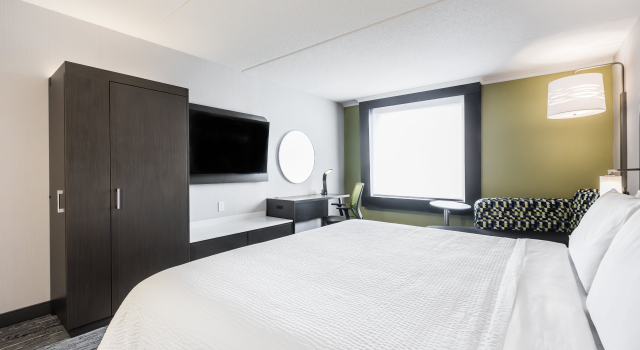 Holiday Inn Express & Suites Toronto Airport South by IHG, Book Hotel  