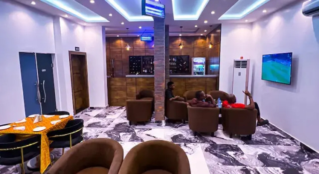 Entrust Hotel and Suites, Book Hotel Hotels in Owerri with Parking, Parking