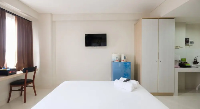 Cozy Studio with City View at Elvis Tower Apartment, Book Apartment Cikarang West Java