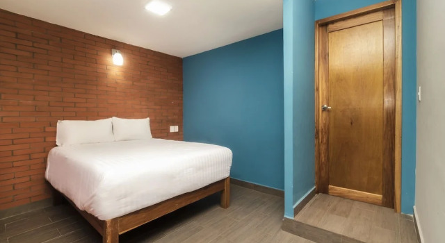 Люкс Grand с балконом Hotel Meson del Barrio