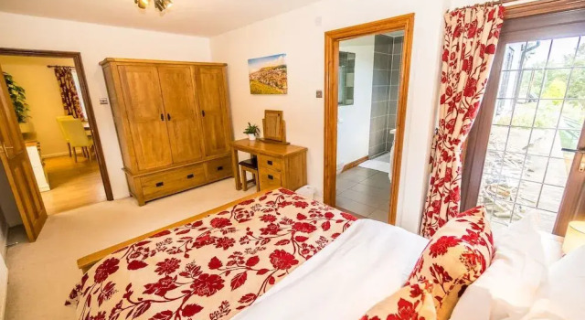 Covehurst Bay Holiday Cottages, Забронировать Дом для отпуска Виллы Исторического графства Суссекса, Вилла