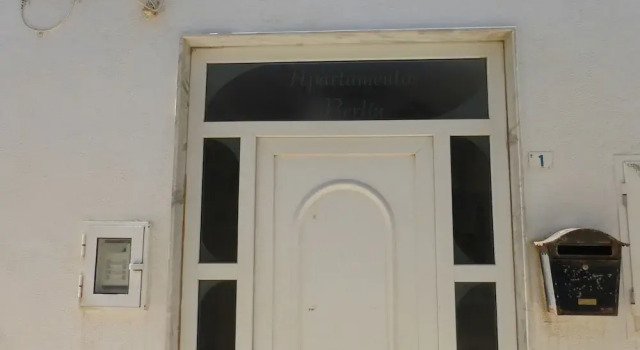 1 Bedroom Penthouse On Front Line Of The Beach, Забронировать Апартаменты/квартира Отели Рокетас-де-Мар с парковкой, Парковка