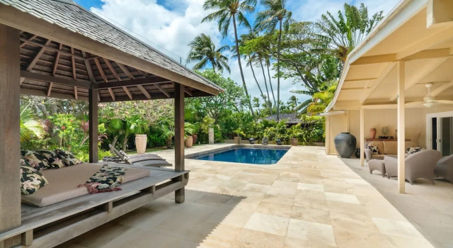 Kailua Beachside 4 Bedroom Home by RedAwning