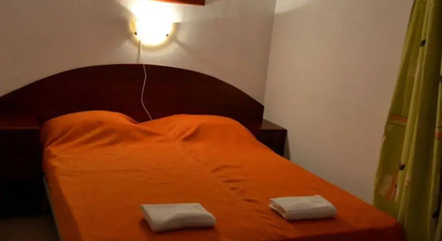 Hotel Gaudi, Rezervovat Hotel Hotely v Barlavento Islands s parkováním, Parkování