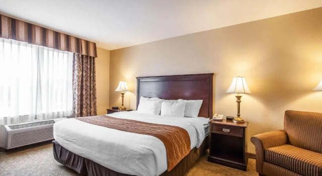 Люкс Comfort Inn & Suites McMinnville Wine Country