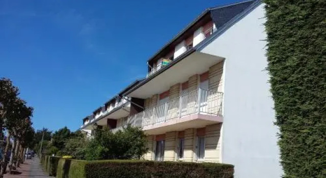 Apartment Avenue Pierre Corneille, Забронировать Апартаменты/квартира Участки высадки Нормандии Нижняя Нормандия