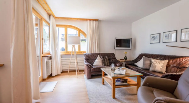 Chesa Auricula, Book Hotel Hotels in Grisons with Parking, Parking