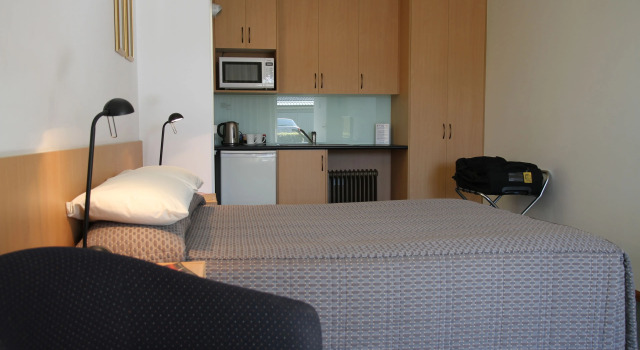 Barclay Motor Inn