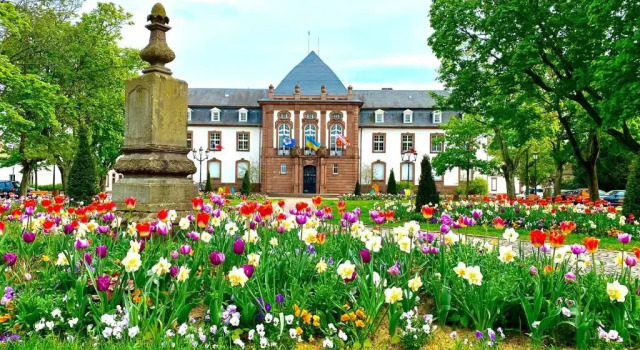Апартаменты Logement de charme dans un monument historique daté de 1544, au centre de Haguenau