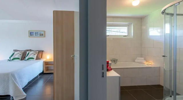 House Near Veerse Meer and North Sea Beach, Book Vacation Home Kamperland 